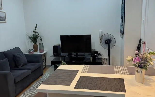 2 bedrooms in makati with balcony
