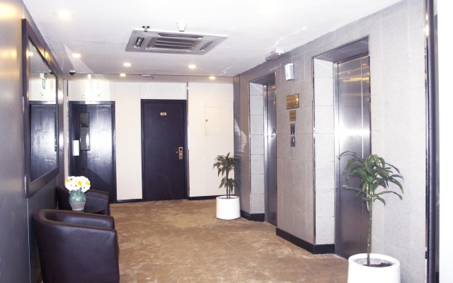Royal Falcon Hotel