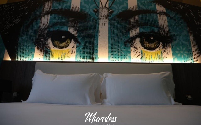 Muraless Art Hotel