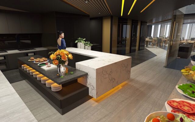 Golden Hotel