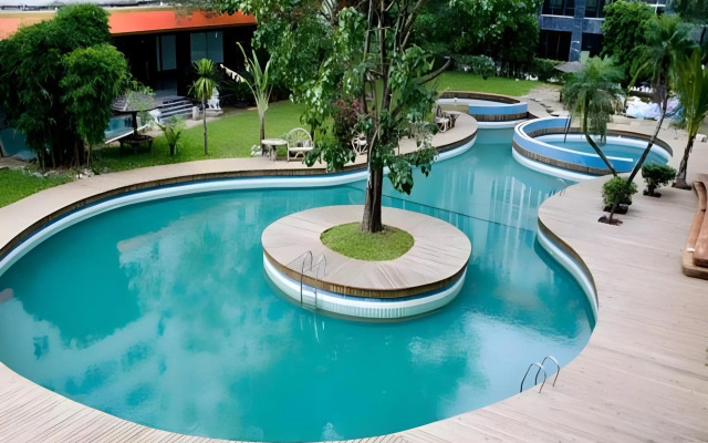 Xishuangbanna Golden Zone Hotel