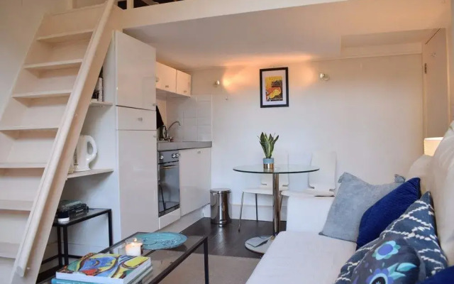 1 Bedroom Flat in Notting Hill With Mezzanine