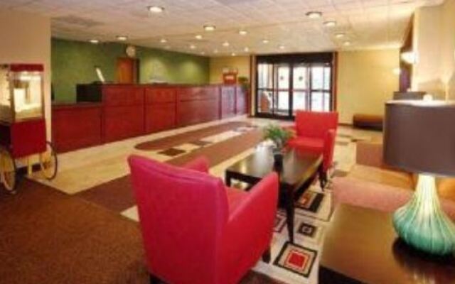 Comfort Inn & Suites