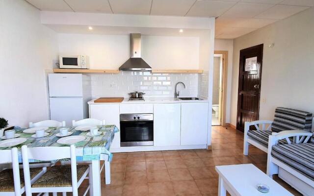 Apartment 30 meters from the beach