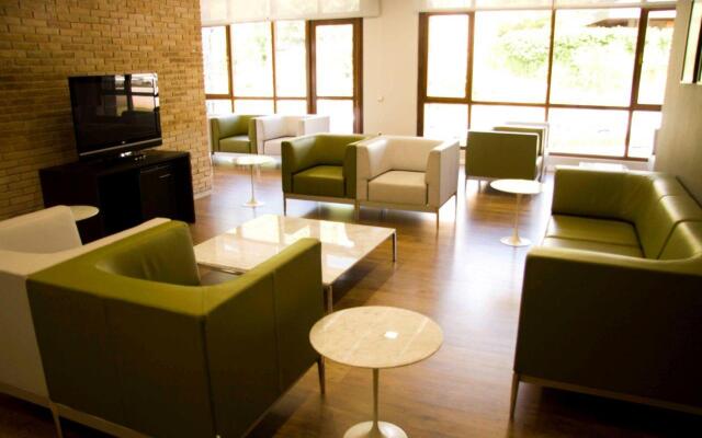 Hotel y Apartamentos SNO Isaba