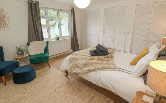 Apartment Above Garryglass