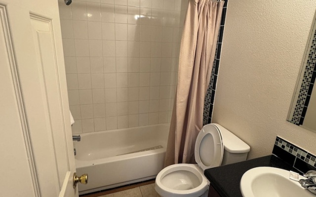 Airport Motel