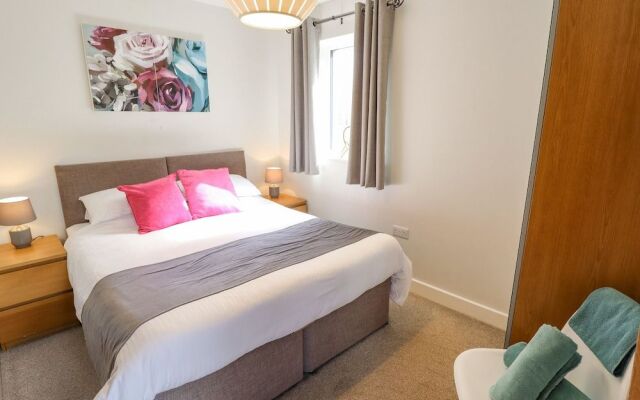 Lily-pad Lodge