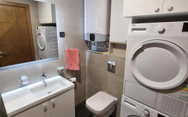 Fantastic new centre apartment