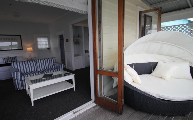 Mangonui Waterfront Apartments Motel – Guest Rooms – Mangonui