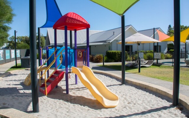 Sea Breeze Broadwater
