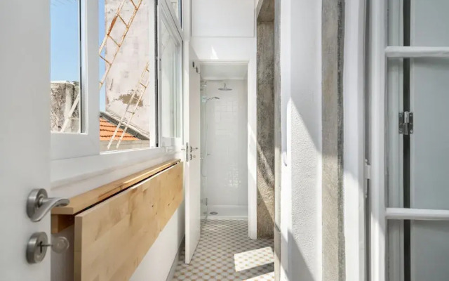 Prime Location Design Family Apartment