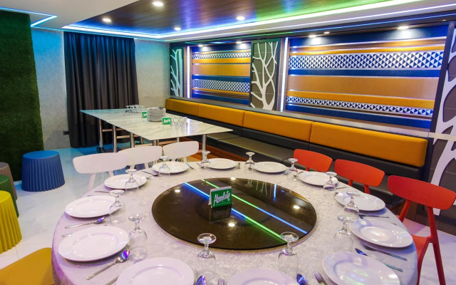 Star Plaza Hotel