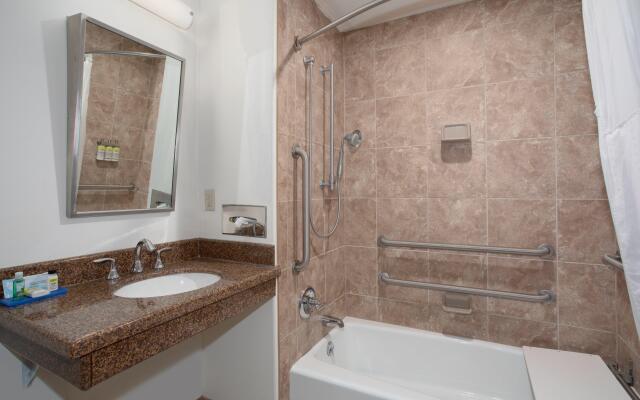 Holiday Inn Express Hotel & Suites Lander by IHG