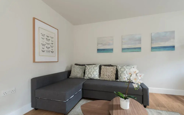 Hampden Apartments - the Diana