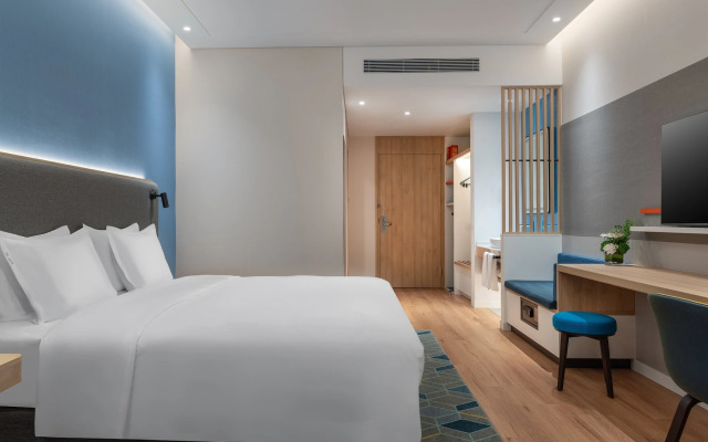 Holiday Inn Express Dalian Golden Pebble Beach