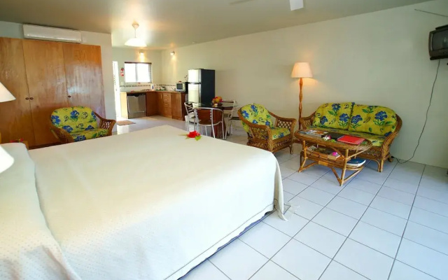 Avana Waterfront Apts