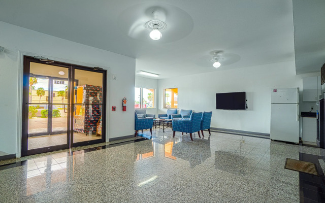 Island Inn by OYO Galveston Beach, TX
