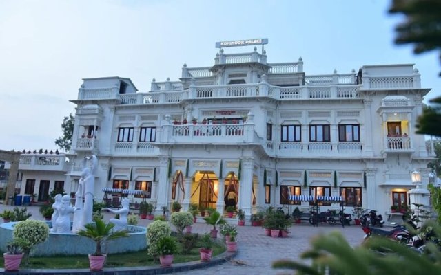 Kohinoor Palace
