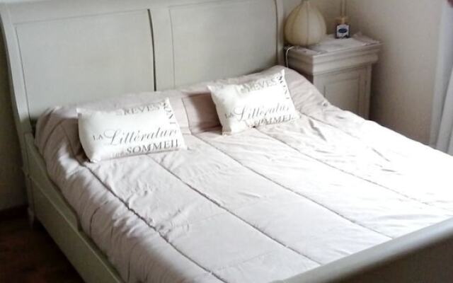 Apartment With one Bedroom in Saint Joseph, With Pool Access, Enclosed