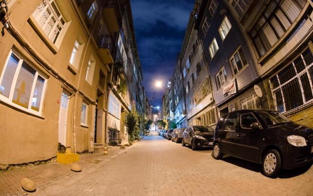 Levanten Hostel