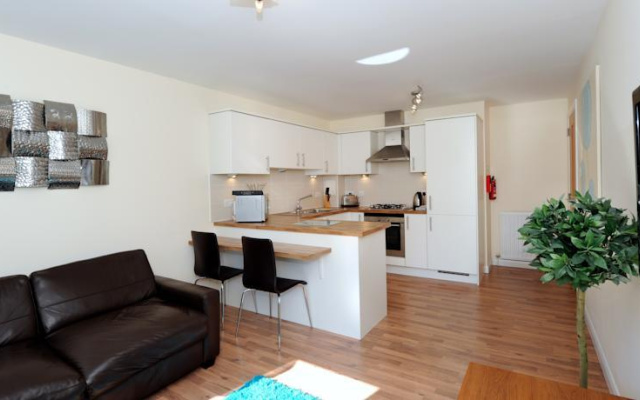 Parkhill Luxury Serviced Apartments - Hilton Campus