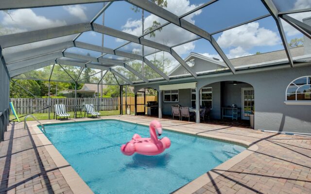 Spacious Wellington Vacation Rental - Private Pool