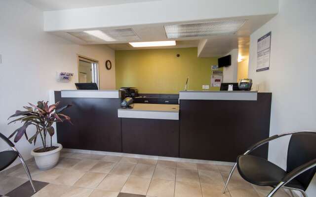 Studio 6 El Paso, TX - East