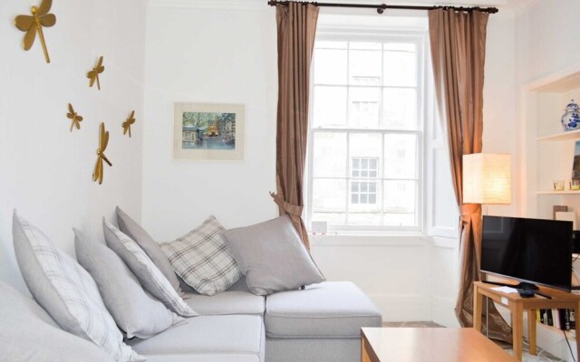 Charming 1 Bedroom Apartment in Stockbridge Edinburgh