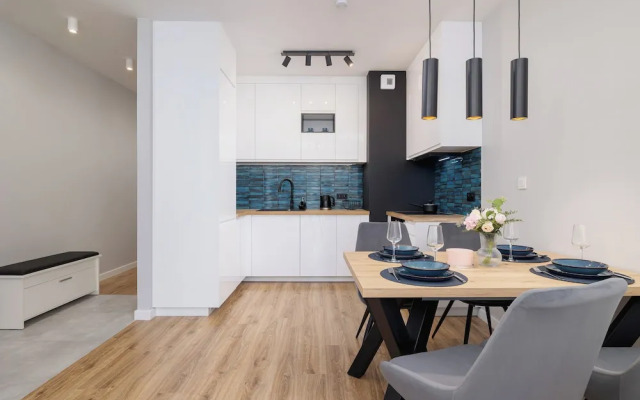 Kiełkowskiego Apartment by Renters