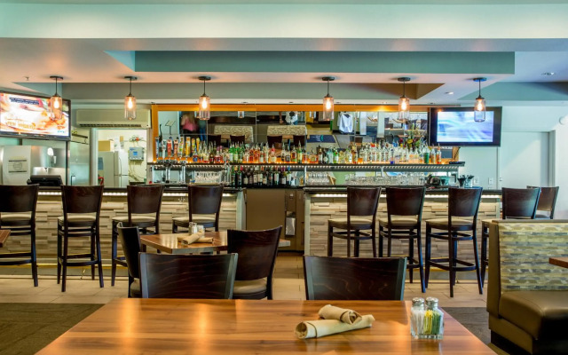 Radisson Hotel Portland Airport