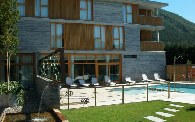 Tierra De Biescas Hotel