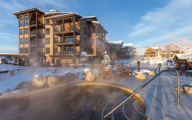 Steamboat Springs Gondola Condo by RedAwning