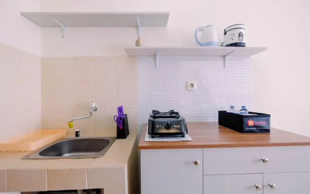 Simple Furnished Studio Apartment at Maple Park