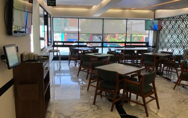 Hotel Casa Blanca Internacional