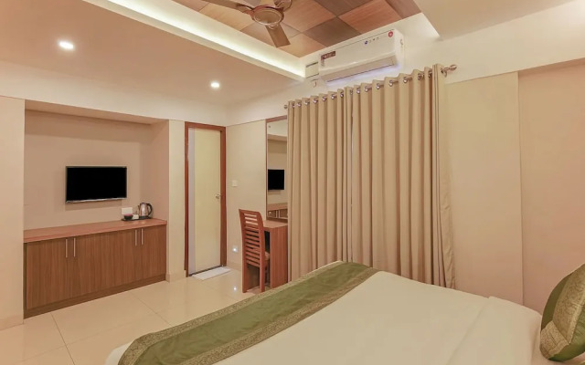 Treebo Goodland Residency - 500m from Railway Station