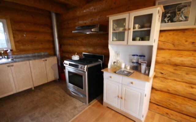 Muktuk Adventures Guest Ranch and Cabins