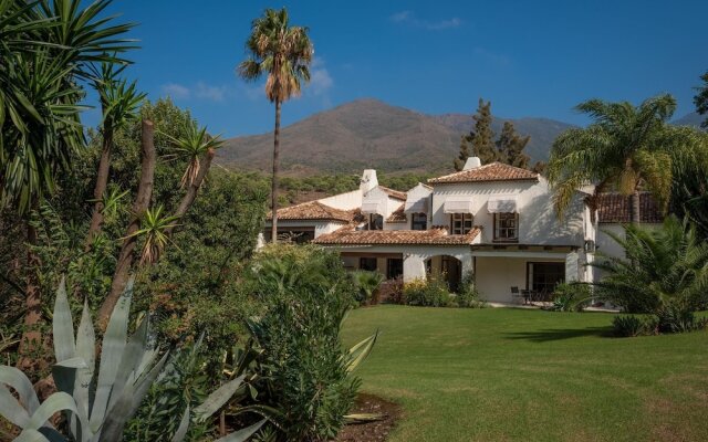 Plush Villa in Casares With 2 Pvt. Heated Pool, Sauna & Jacuzzi