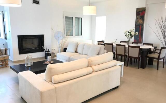 Villa Korais Luxury 3br apt with sea view