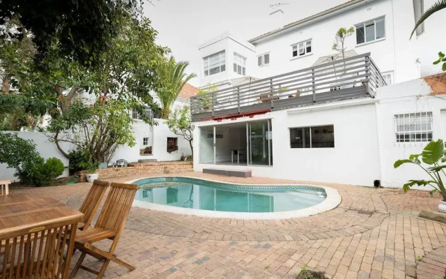 DS Backpackers Hostel