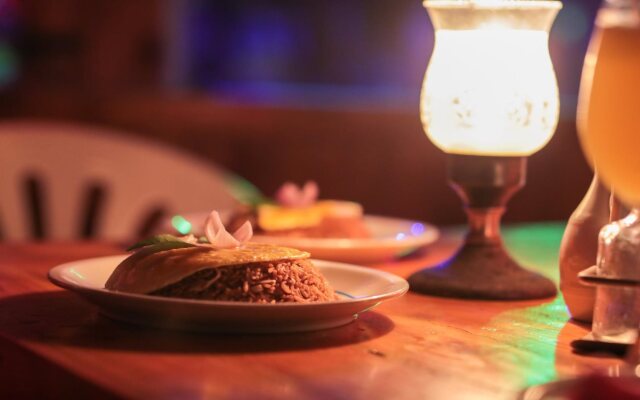 Huvadhoo Inn