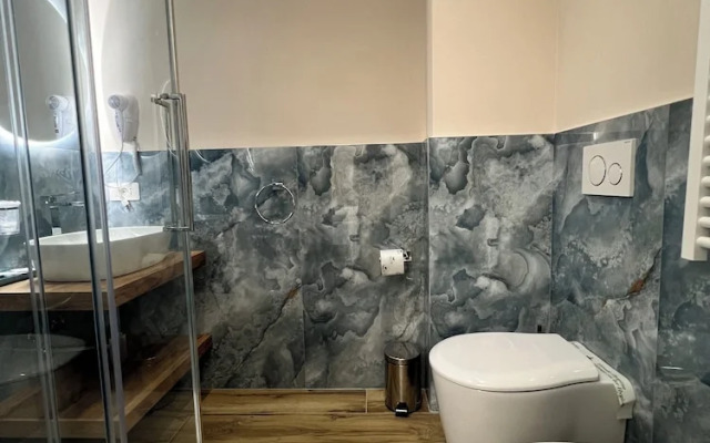 Raffaelli Suite