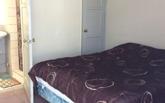 Pavilions Motel