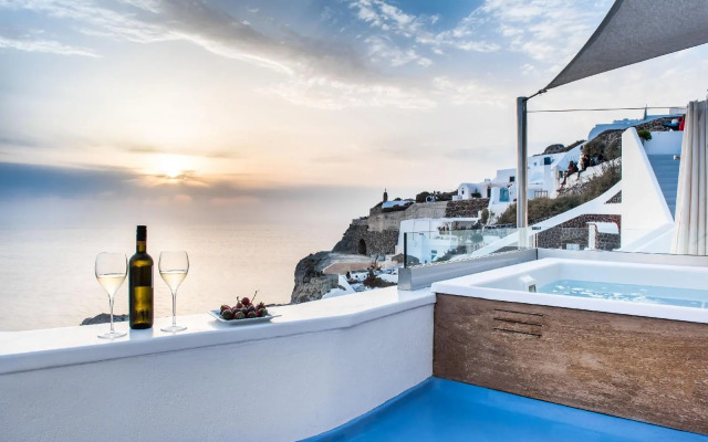 Hyperion Oia Suites