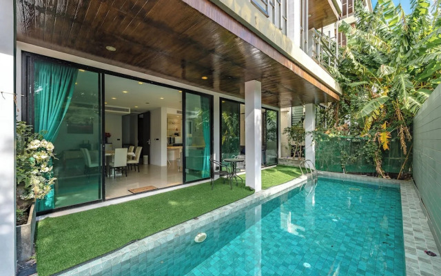 4BR Poolside 500m from Kata Beach V220