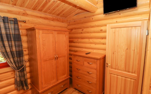 Maple Lodge