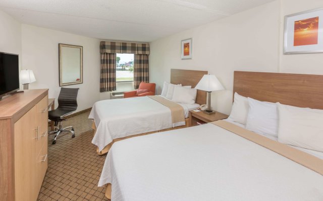 Days Inn by Wyndham Biloxi Beach