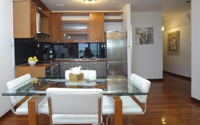Apartment Divina