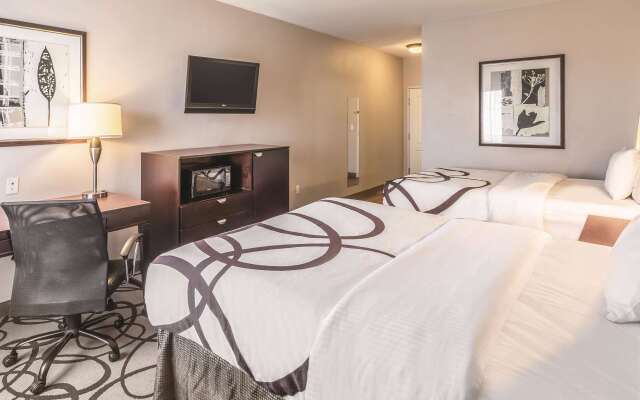 La Quinta Inn & Suites by Wyndham Fort Worth - Lake Worth