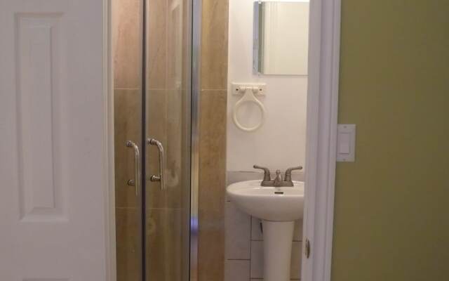 Niagara's Emerald Falls Bed & Breakfast